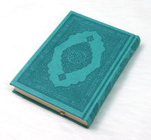 Charger l&#39;image dans la galerie, Le Coran couverture rigide cuir (14 x 20 cm) - Couleur vert bleu
