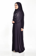 Charger l&#39;image dans la galerie, Robe de prière avec Hijab intégrer en Soie de Médine
